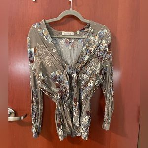 Wanderlux floral boutique top